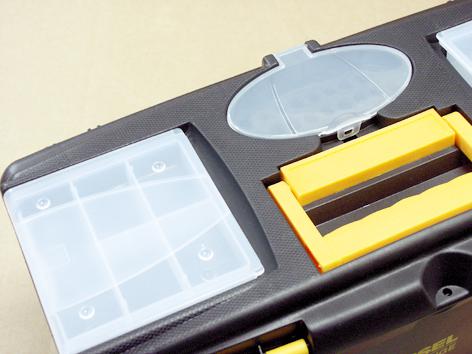 Werkzeugkasten mit Kleinteileeinsatz