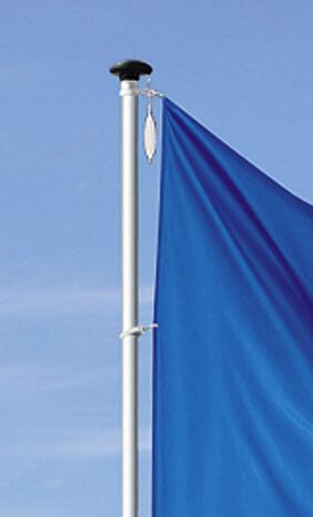 Fahnenmast mit Hissvorrichtung innen und Bodenhülse