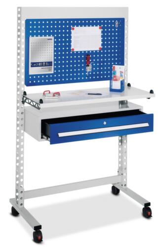 Kappes Steharbeitsplatz RasterPlan® mit Lochplatte und Hygieneausstattung