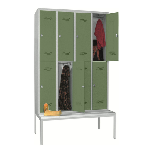 PAVOY Doppelstöckiger Umkleideschrank Basis mit Sitzbank + 4x2 Abteile, Abteilbreite 300 mm