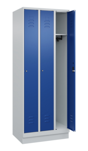 C+P Spind Classic Plus mit 3 Abteilen, Abteilbreite 250 mm