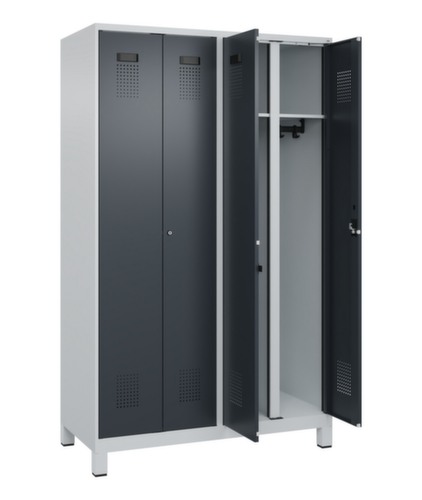 C+P Schwarz-Weiß-Spind Evolo PLUS mit Doppelabteil, Abteilbreite 300 mm