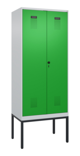 C+P Schwarz-Weiß-Spind Evolo PLUS mit Doppelabteil, Abteilbreite 400 mm