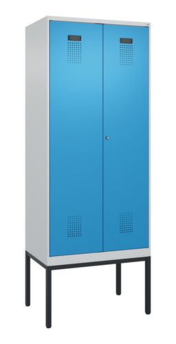 C+P Schwarz-Weiß-Spind Evolo PLUS mit Doppelabteil, Abteilbreite 400 mm