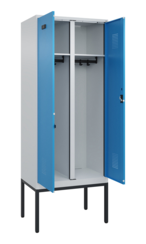 C+P Schwarz-Weiß-Spind Evolo PLUS mit Doppelabteil, Abteilbreite 400 mm