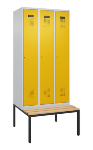 C+P Schwarz-Weiß-Spind Evolo PLUS mit Sitzbank, Abteilbreite 300 mm