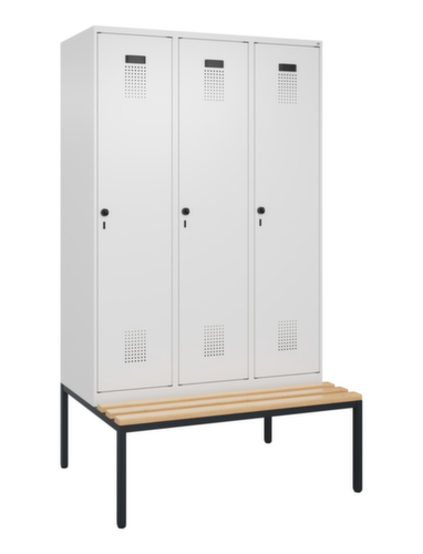 C+P Schwarz-Weiß-Spind Evolo PLUS mit Sitzbank, Abteilbreite 400 mm