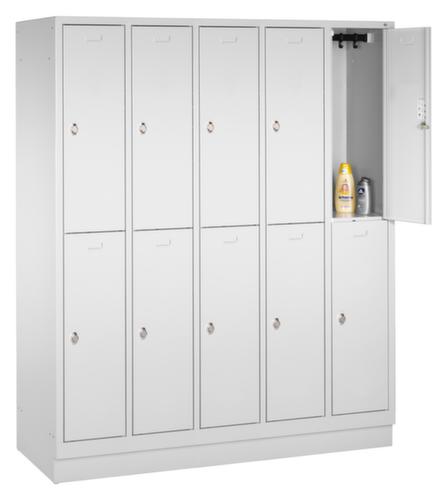 C+P Doppelstöckiger Garderobenschrank Classic mit 5x2 Abteilen und glatten Türen, Abteilbreite 300 mm