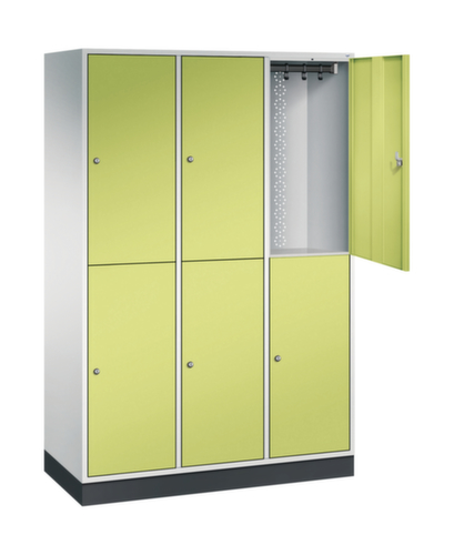 C+P Doppelstöckiger Großraum-Garderobenschrank Intro, Abteilbreite 360 mm