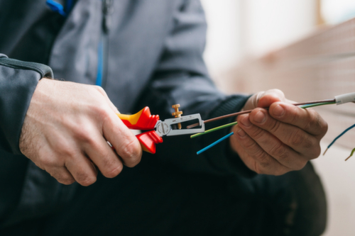 GEDORE VDE 8098-160 H VDE-Abisolierzange mit Hüllenisolierung 160 mm