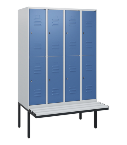 C+P Doppelstöckiger Spind Classic Plus mit Sitzbank, Abteilbreite 300 mm