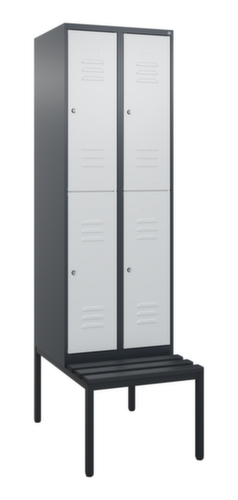 C+P Doppelstöckiger Spind Classic Plus mit Sitzbank, Abteilbreite 300 mm