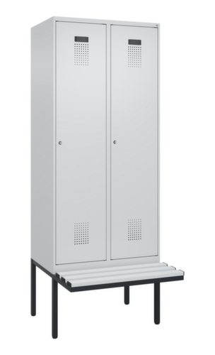 C+P Schwarz-Weiß-Spind Evolo PLUS mit Sitzbank, Abteilbreite 400 mm
