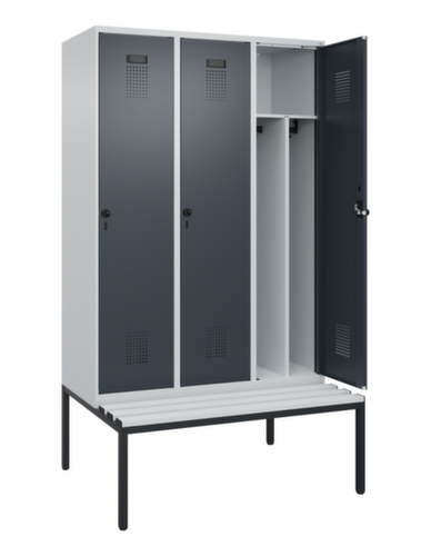 C+P Schwarz-Weiß-Spind Evolo PLUS mit Sitzbank, Abteilbreite 400 mm