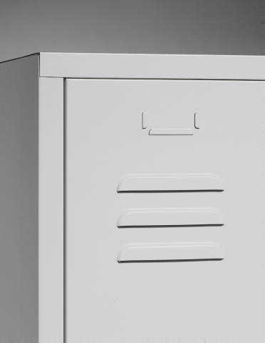 C+P Garderobenschrank Classic lichtgrau mit 4 Abteilen je 2 gemeinsam verschließbar + Lüftungsschlitzen, Abteilbreite 400 mm Detail 1 L