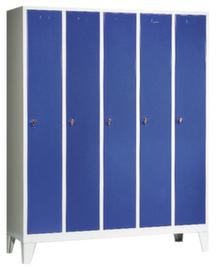 C+P Garderobenschrank Classic mit 5 Abteilen Türen glatt, Abteilbreite 300 mm