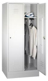 C+P Garderobenschrank Classic mit 2 Abteilen + Mitteltrennwand + Türen geschlitzt, Abteilbreite 400 mm