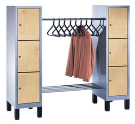 C+P Schließfach-Garderobe Evolo mit Holzdekor-Türen, Breite 1550 mm