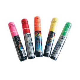 5 farblich sortierte Kreidemarker