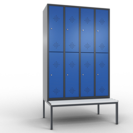 C+P Doppelstöckiger Umkleideschrank Classic mit Sitzbank + 4x2 Abteile, Abteilbreite 300 mm