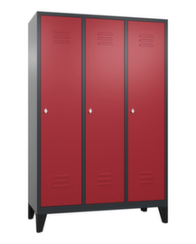 C+P Garderobenschrank Classic mit 3 Abteilen + Mitteltrennwand Türen geschlitzt, Abteilbreite 400 mm