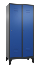C+P Garderobenschrank Classic mit 2 Abteilen + Mitteltrennwand + Türen geschlitzt, Abteilbreite 400 mm