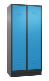 C+P Garderobenschrank Classic mit 2 Abteilen und Lüftungsschlitzen, Abteilbreite 400 mm
