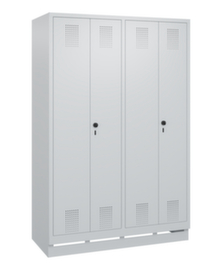 C+P Garderobenschrank Evolo mit 4 Abteilen je 2 gemeinsam verschließbar, Abteilbreite 300 mm