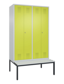C+P Umkleideschrank Evolo mit untergebauter Sitzbank + 4 Abteile je 2 gemeinsam verschließbar, Abteilbreite 300 mm