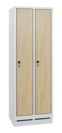 C+P Garderobenschrank Evolo mit 2 Abteilen + Dekortüren, Abteilbreite 300 mm