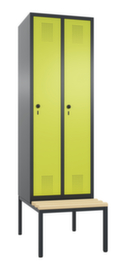 C+P Umkleideschrank Evolo mit untergebauter Sitzbank + 2 Abteile, Abteilbreite 300 mm