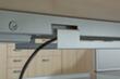 Elektrisch höhenverstellbarer Konferenztisch, Breite x Tiefe 2200 x 1030 mm, Platte Eiche Detail 1 S