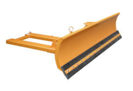 Schneeschieber in massiver Ausführung