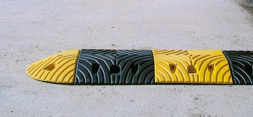Moravia Fahrbahnschwelle TOPSTOP für Geschwindigkeiten <10 oder <20 km/h
