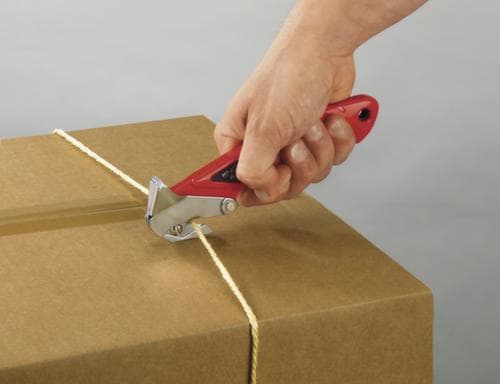 Cutter mit Klammernzieher