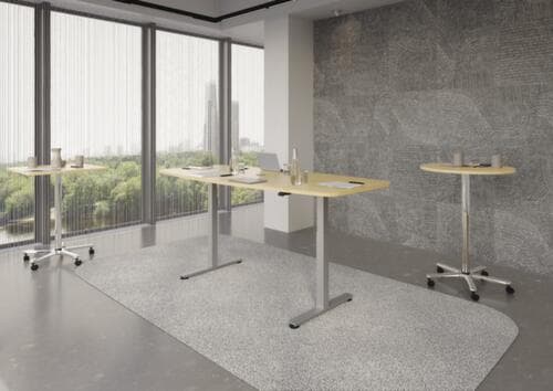 Elektrisch höhenverstellbarer Konferenztisch