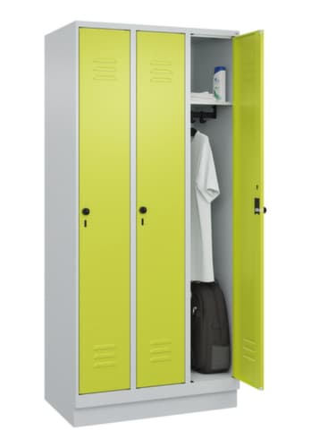 C+P Spind Classic Plus mit 3 Abteilen, Abteilbreite 300 mm