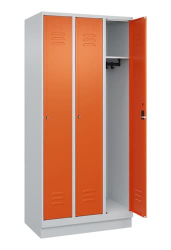 C+P Spind Classic Plus mit 3 Abteilen, Abteilbreite 300 mm