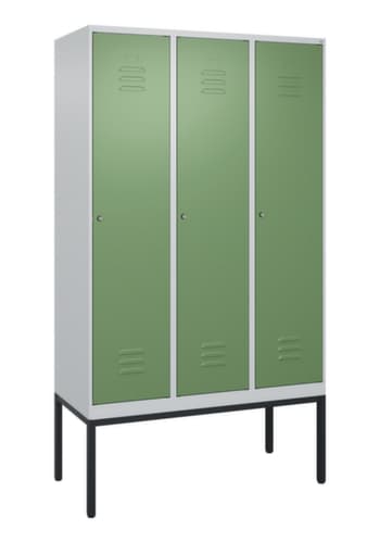 C+P Spind Classic Plus mit 3 Abteilen, Abteilbreite 400 mm