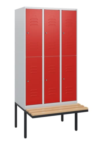 C+P Doppelstöckiger Spind Classic Plus mit Sitzbank, Abteilbreite 300 mm