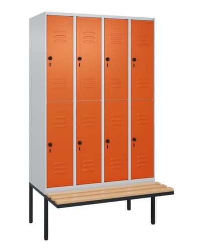 C+P Doppelstöckiger Spind Classic Plus mit Sitzbank, Abteilbreite 300 mm