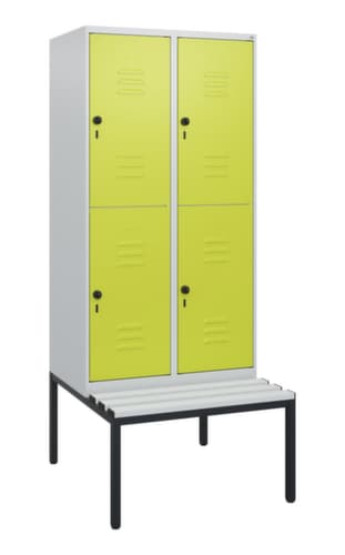 C+P Doppelstöckiger Spind Classic Plus mit Sitzbank, Abteilbreite 400 mm