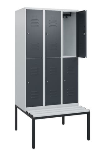 C+P Doppelstöckiger Spind Classic Plus mit Sitzbank, Abteilbreite 300 mm
