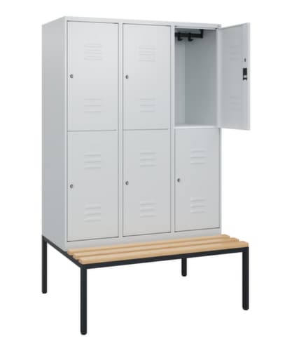 C+P Doppelstöckiger Spind Classic Plus mit Sitzbank, Abteilbreite 400 mm