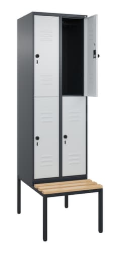 C+P Doppelstöckiger Spind Classic Plus mit Sitzbank, Abteilbreite 300 mm