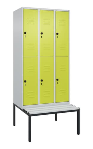 C+P Doppelstöckiger Spind Classic Plus mit Sitzbank, Abteilbreite 300 mm