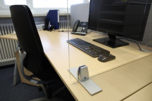 EICHNER Tischklemme für Hygieneschutzwand