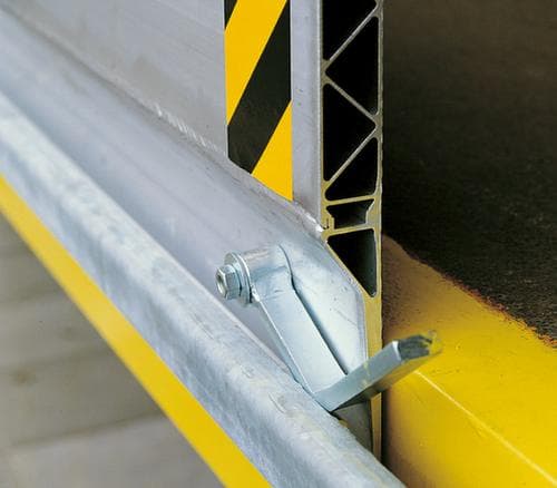 Klappbrücke mit Fallsicherung