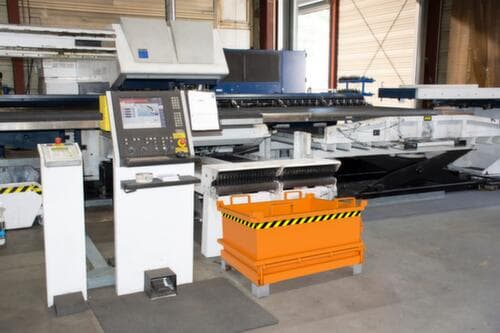 Bauer Mini-Klappbodenbehälter MSB 250 in RAL2000 Gelborange